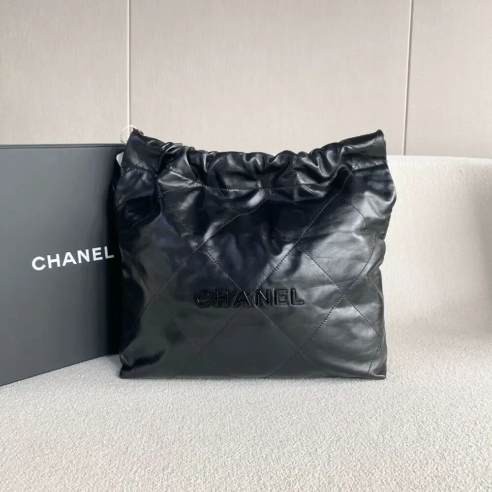 Chanel Women Pre-Loved Bag Very Good Condition